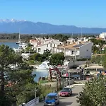 Bonito Estudio En Roses Con Vista Al Mar Y Piscina