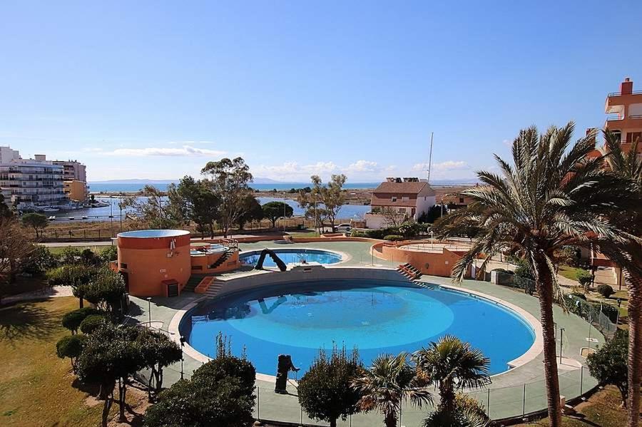 Bonito Estudio En Con Vista Al Mar Y Piscina